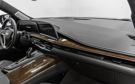 Cadillac Escalade V, 2023 год, 14 790 000 рублей, 10 фотография