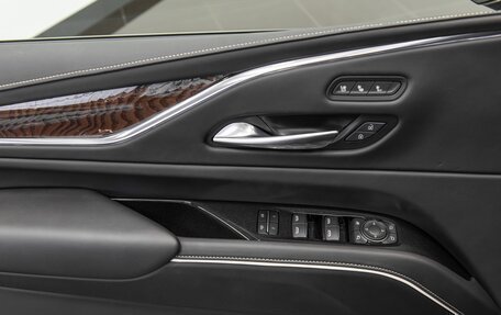 Cadillac Escalade V, 2023 год, 14 790 000 рублей, 19 фотография