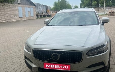 Volvo V90 Cross Country I рестайлинг, 2019 год, 3 900 000 рублей, 1 фотография