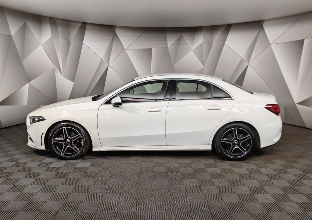 Mercedes-Benz A-Класс, 2021 год, 2 969 000 рублей, 5 фотография