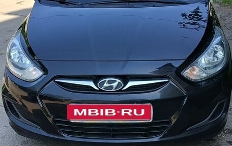Hyundai Solaris II рестайлинг, 2014 год, 800 000 рублей, 3 фотография