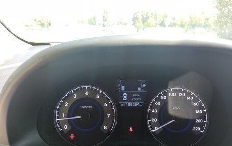 Hyundai Solaris II рестайлинг, 2012 год, 650 000 рублей, 5 фотография
