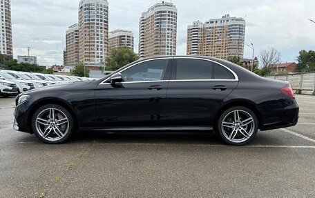 Mercedes-Benz E-Класс, 2018 год, 2 660 000 рублей, 4 фотография