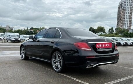 Mercedes-Benz E-Класс, 2018 год, 2 660 000 рублей, 6 фотография