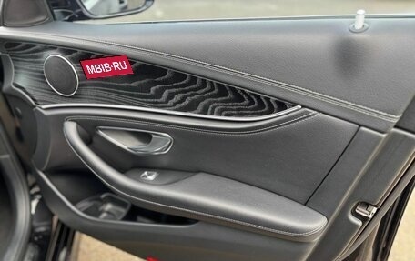 Mercedes-Benz E-Класс, 2018 год, 2 660 000 рублей, 21 фотография