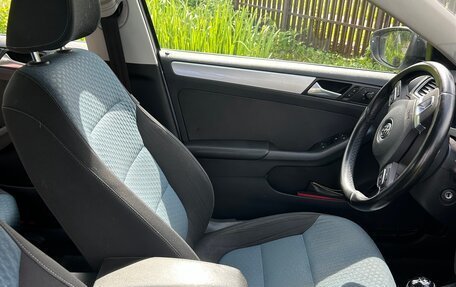 Volkswagen Jetta VI, 2013 год, 820 000 рублей, 15 фотография