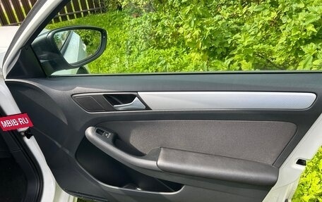 Volkswagen Jetta VI, 2013 год, 820 000 рублей, 13 фотография