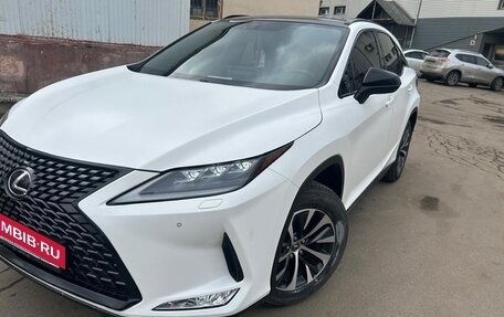 Lexus RX IV рестайлинг, 2020 год, 4 100 000 рублей, 5 фотография