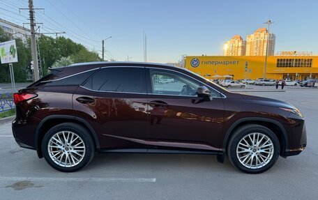 Lexus RX IV рестайлинг, 2017 год, 4 600 000 рублей, 3 фотография