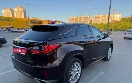 Lexus RX IV рестайлинг, 2017 год, 4 600 000 рублей, 4 фотография