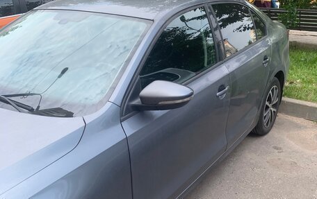 Volkswagen Jetta VI, 2015 год, 870 000 рублей, 2 фотография