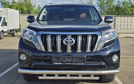 Toyota Land Cruiser Prado 150 рестайлинг 2, 2016 год, 3 850 000 рублей, 2 фотография