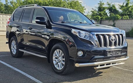 Toyota Land Cruiser Prado 150 рестайлинг 2, 2016 год, 3 850 000 рублей, 3 фотография