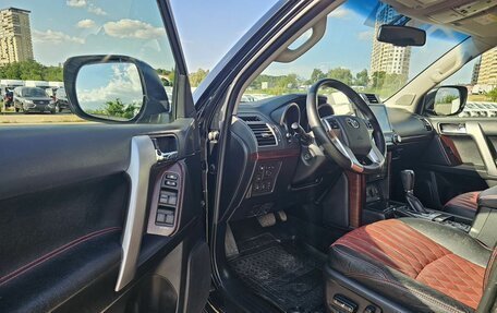 Toyota Land Cruiser Prado 150 рестайлинг 2, 2016 год, 3 850 000 рублей, 16 фотография