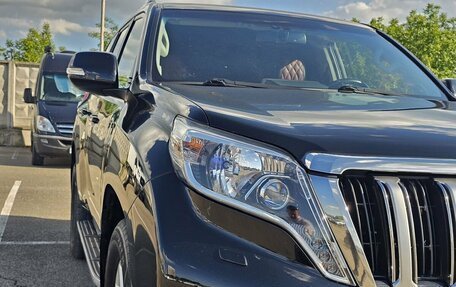 Toyota Land Cruiser Prado 150 рестайлинг 2, 2016 год, 3 850 000 рублей, 12 фотография