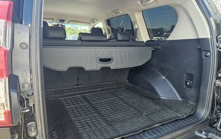 Toyota Land Cruiser Prado 150 рестайлинг 2, 2016 год, 3 850 000 рублей, 26 фотография