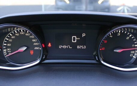 Peugeot 308 II, 2019 год, 1 340 000 рублей, 14 фотография