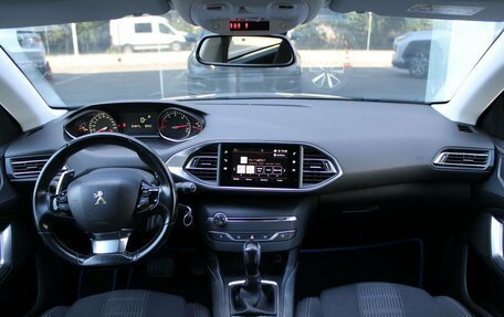 Peugeot 308 II, 2019 год, 1 340 000 рублей, 11 фотография