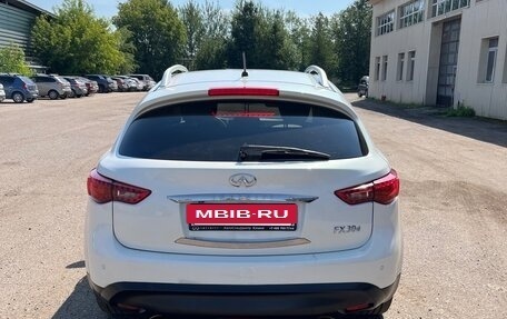 Infiniti FX II, 2012 год, 2 100 000 рублей, 6 фотография