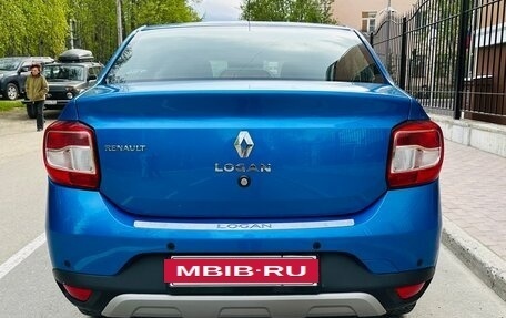 Renault Logan II, 2018 год, 875 000 рублей, 8 фотография