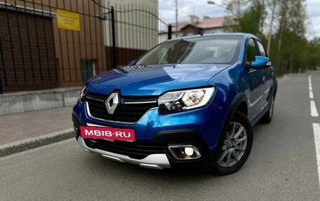 Renault Logan II, 2018 год, 875 000 рублей, 24 фотография