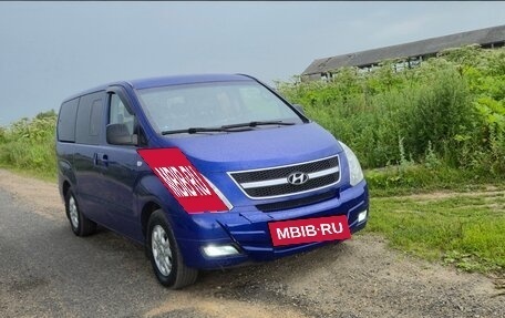 Hyundai Grand Starex Grand Starex I рестайлинг 2, 2010 год, 1 400 000 рублей, 2 фотография