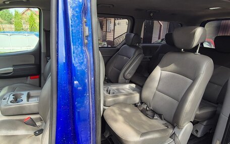 Hyundai Grand Starex Grand Starex I рестайлинг 2, 2010 год, 1 400 000 рублей, 21 фотография