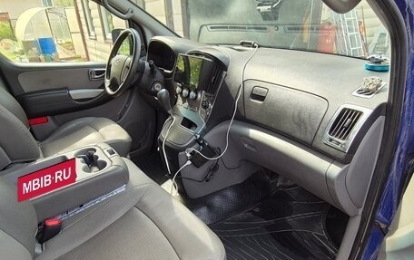 Hyundai Grand Starex Grand Starex I рестайлинг 2, 2010 год, 1 400 000 рублей, 22 фотография