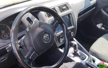 Volkswagen Jetta VI, 2012 год, 1 050 000 рублей, 3 фотография