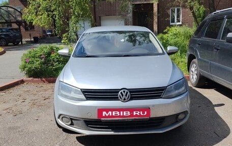 Volkswagen Jetta VI, 2012 год, 1 050 000 рублей, 5 фотография