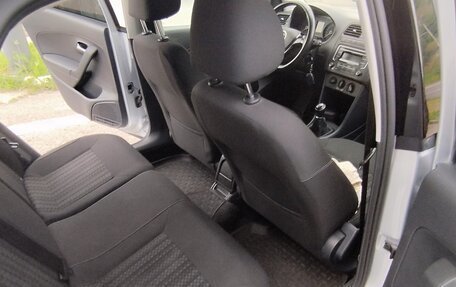 Volkswagen Polo VI (EU Market), 2015 год, 1 075 000 рублей, 6 фотография