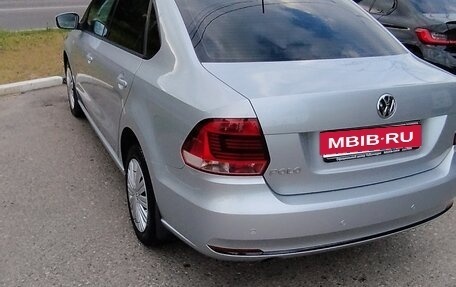 Volkswagen Polo VI (EU Market), 2015 год, 1 075 000 рублей, 3 фотография