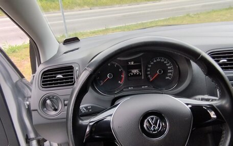 Volkswagen Polo VI (EU Market), 2015 год, 1 075 000 рублей, 14 фотография