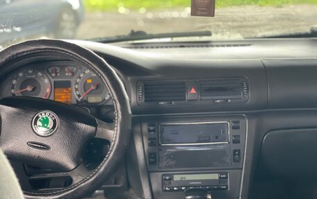 Skoda Superb III рестайлинг, 2004 год, 200 000 рублей, 5 фотография