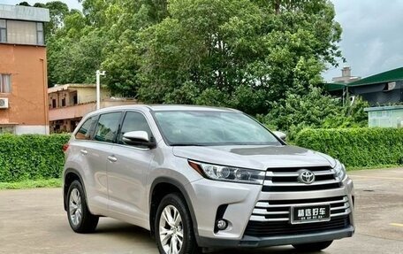Toyota Highlander III, 2021 год, 2 780 000 рублей, 11 фотография