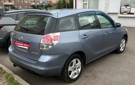 Toyota Matrix, 2005 год, 470 000 рублей, 4 фотография