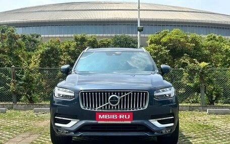 Volvo XC90 II рестайлинг, 2021 год, 3 980 000 рублей, 3 фотография