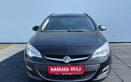 Opel Astra J, 2011 год, 560 000 рублей, 2 фотография