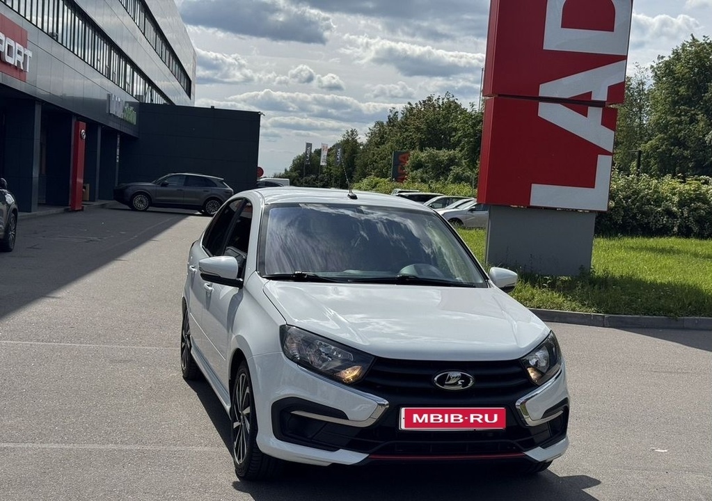 ВАЗ (LADA) Granta, 2023 год, 900 000 рублей, 2 фотография