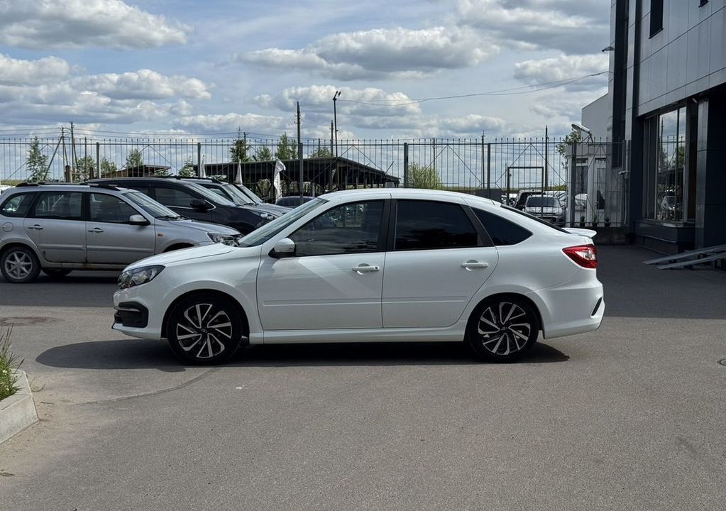ВАЗ (LADA) Granta, 2023 год, 900 000 рублей, 7 фотография