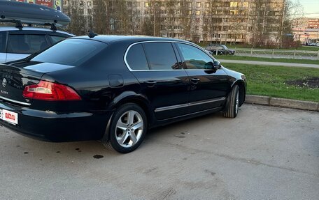 Skoda Superb III рестайлинг, 2012 год, 1 300 000 рублей, 6 фотография