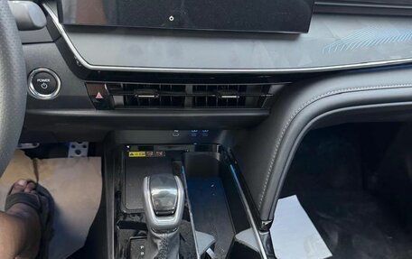 Toyota Camry, 2025 год, 4 500 000 рублей, 8 фотография