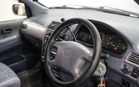 Toyota Ipsum II, 1998 год, 445 000 рублей, 10 фотография