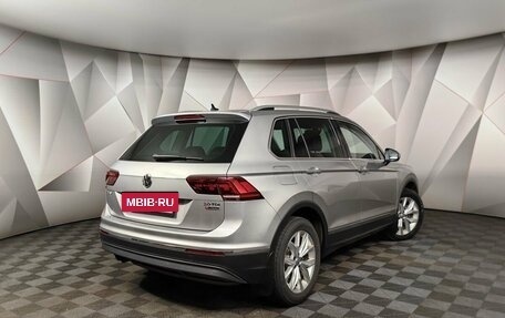 Volkswagen Tiguan II, 2018 год, 2 175 000 рублей, 2 фотография