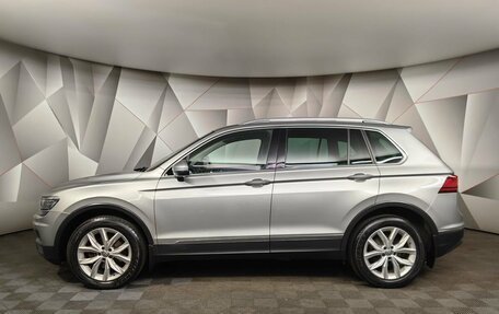 Volkswagen Tiguan II, 2018 год, 2 175 000 рублей, 5 фотография