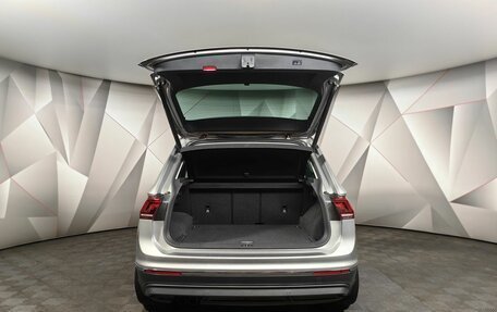 Volkswagen Tiguan II, 2018 год, 2 175 000 рублей, 12 фотография