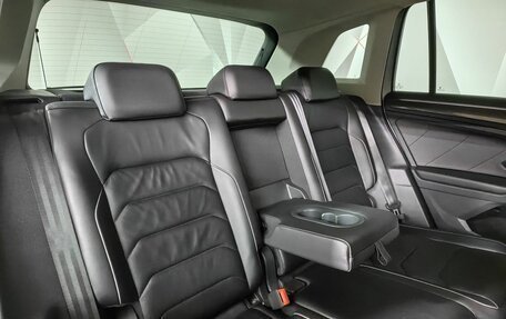 Volkswagen Tiguan II, 2018 год, 2 175 000 рублей, 17 фотография