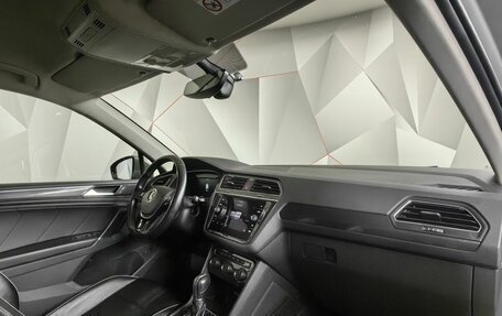 Volkswagen Tiguan II, 2018 год, 2 175 000 рублей, 13 фотография