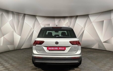 Volkswagen Tiguan II, 2018 год, 2 175 000 рублей, 8 фотография