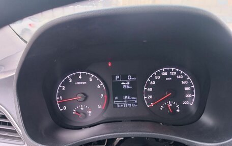 Hyundai Solaris II рестайлинг, 2017 год, 580 000 рублей, 9 фотография